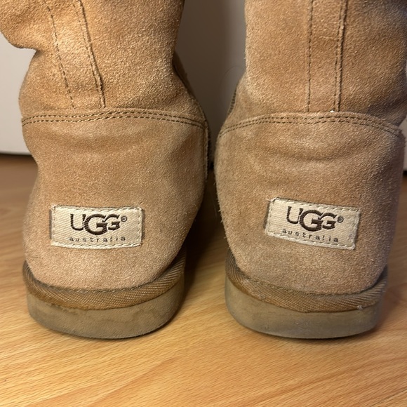 Ugg Australia, knee-high zip boots. Women’s size US 8 in Chestnut - Picture 5 of 10